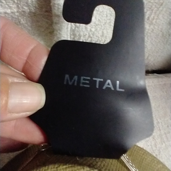 Silvertone beaded chain necklace 3 row - Picture 5 of 7